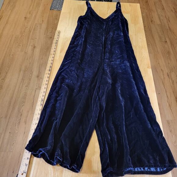 LACAUSA Pants - Lacausa Blue Velvet Sleeveless Wide Leg Jumpsuit XS 19" Rise Cropped